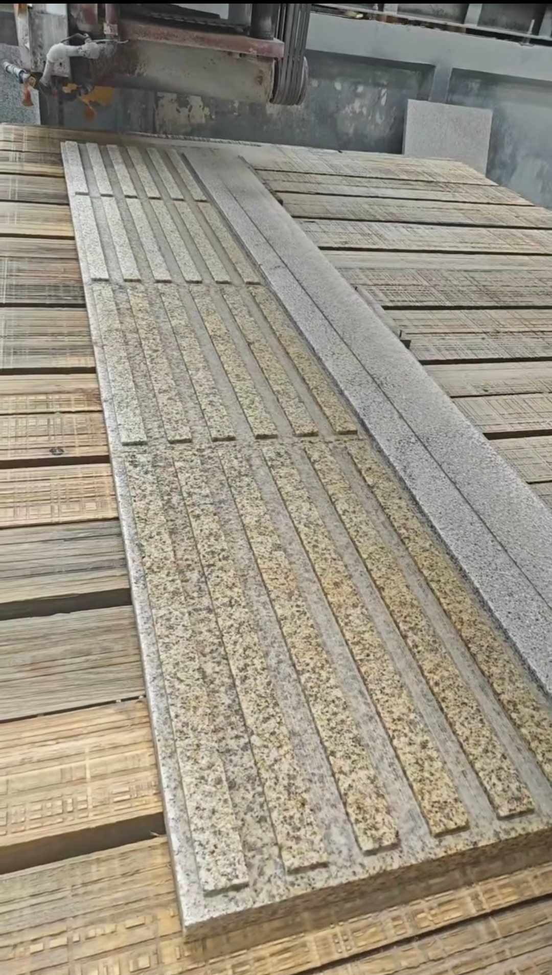 长治黄金麻盲道石 盲条
